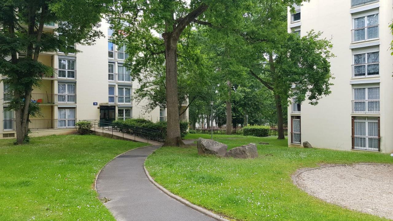STUDIO en face de la forêt de FONTAINEBLEAU Avon Exterior foto